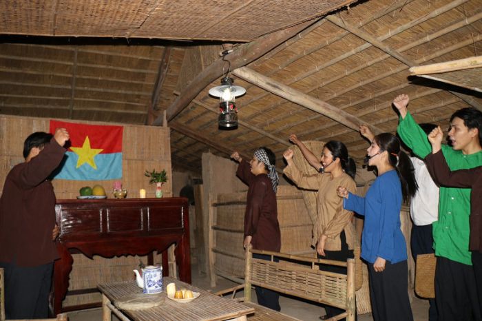 Tour Địa Đạo Củ Chi